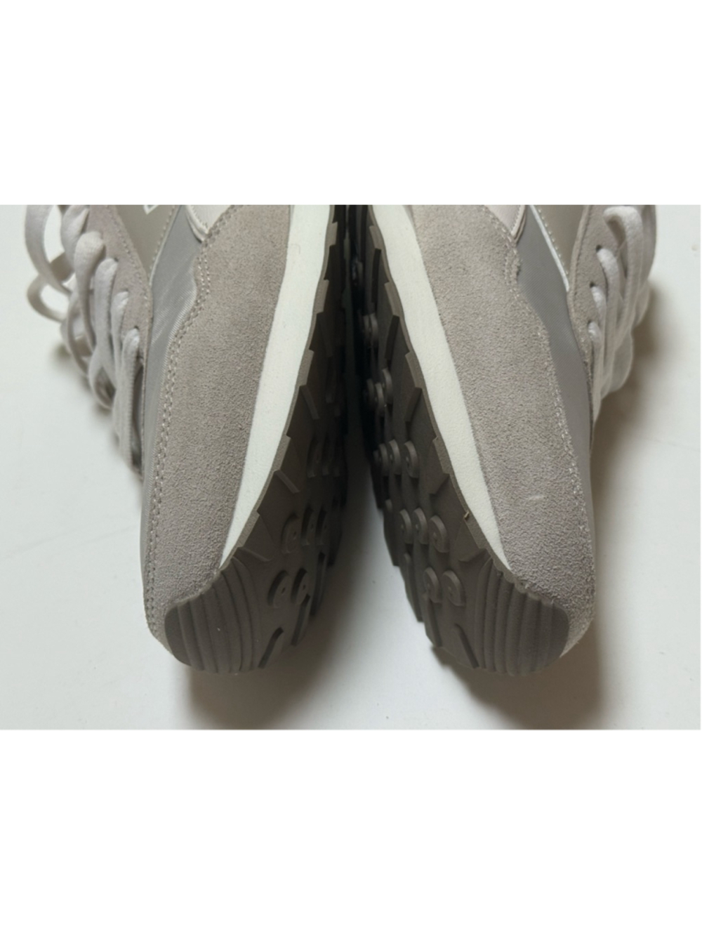 Reebok Glide Low Women’s Gray Running Shoes Sz 9.5 - Picture 12 of 15